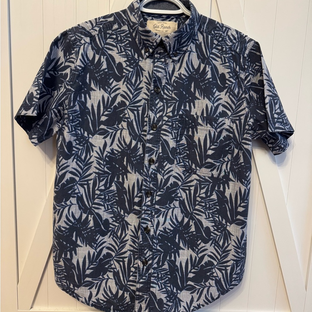 Stylish Navy Leaf Print Casual Shirt